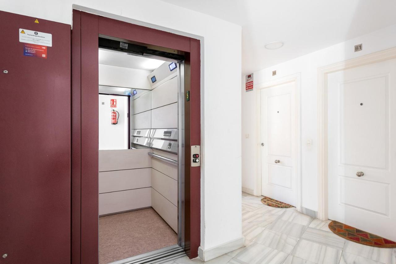 Carmen Estacion Apartment Malaga Ngoại thất bức ảnh