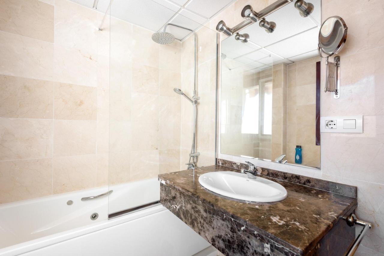 Carmen Estacion Apartment Malaga Ngoại thất bức ảnh