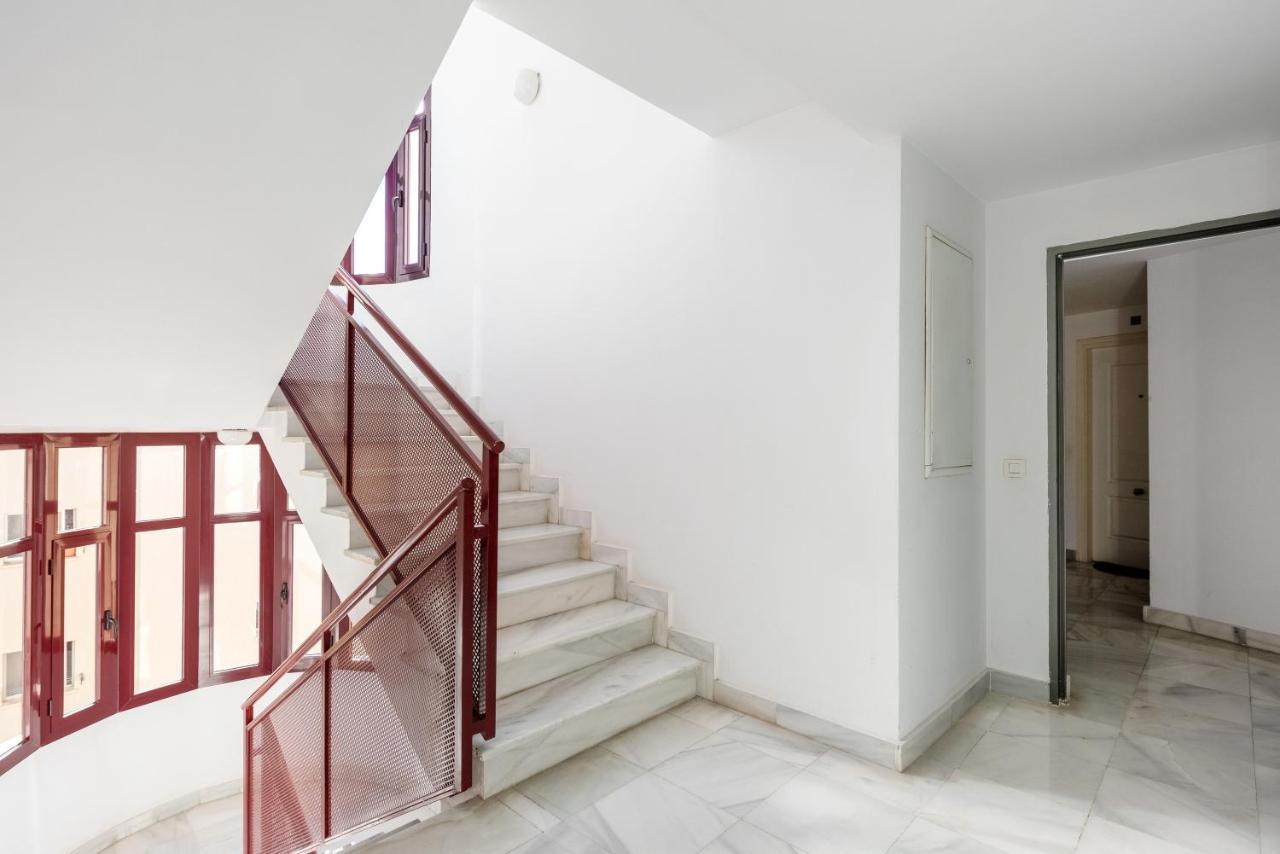 Carmen Estacion Apartment Malaga Ngoại thất bức ảnh